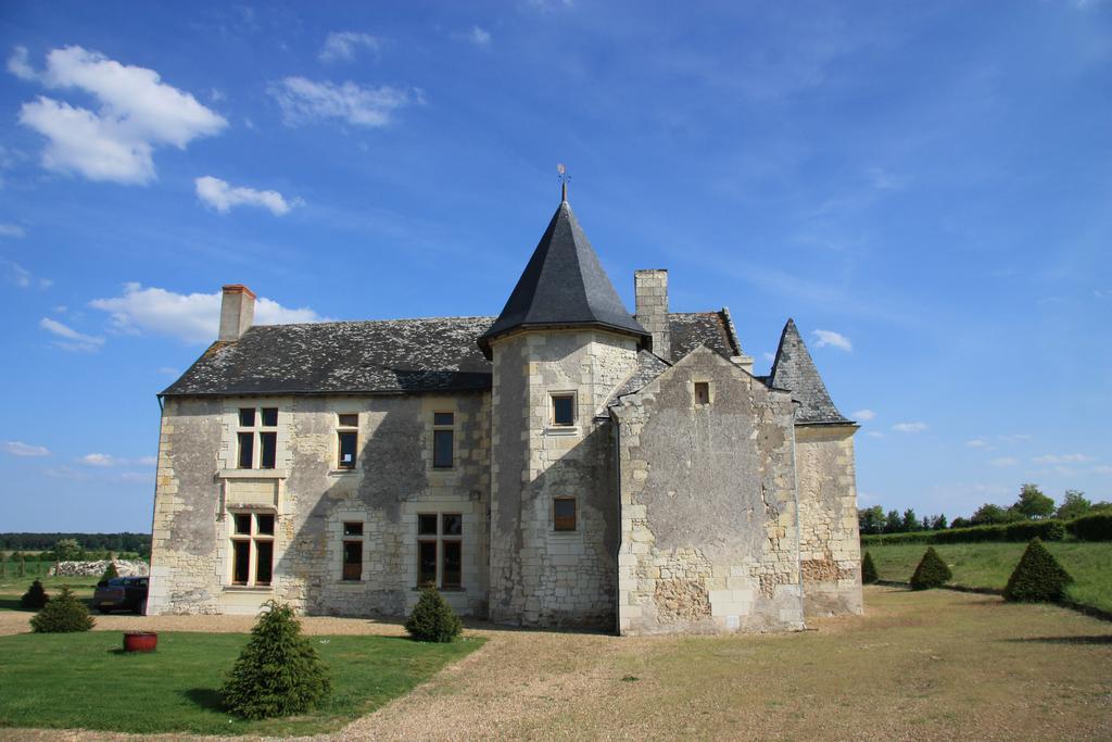 Manoir Du Bois Noblet Bed & Breakfast Louerre Dış mekan fotoğraf