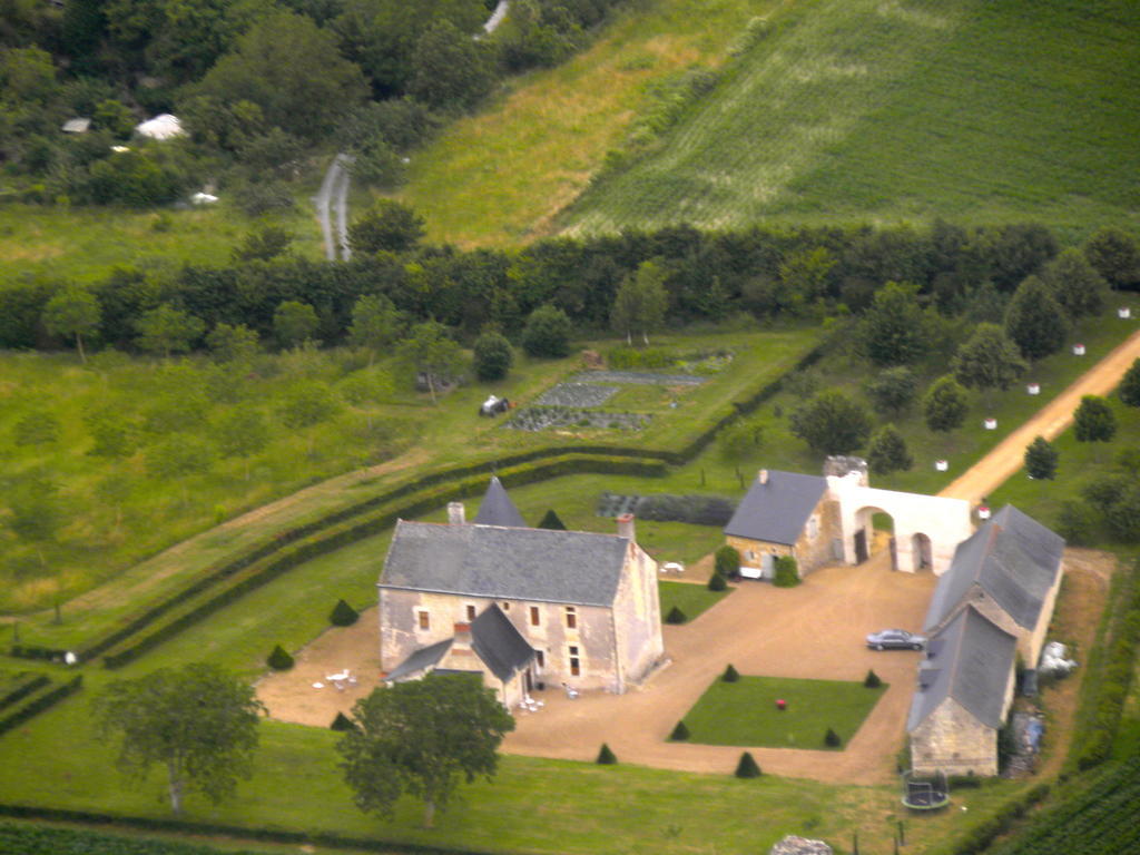 Manoir Du Bois Noblet Bed & Breakfast Louerre Dış mekan fotoğraf