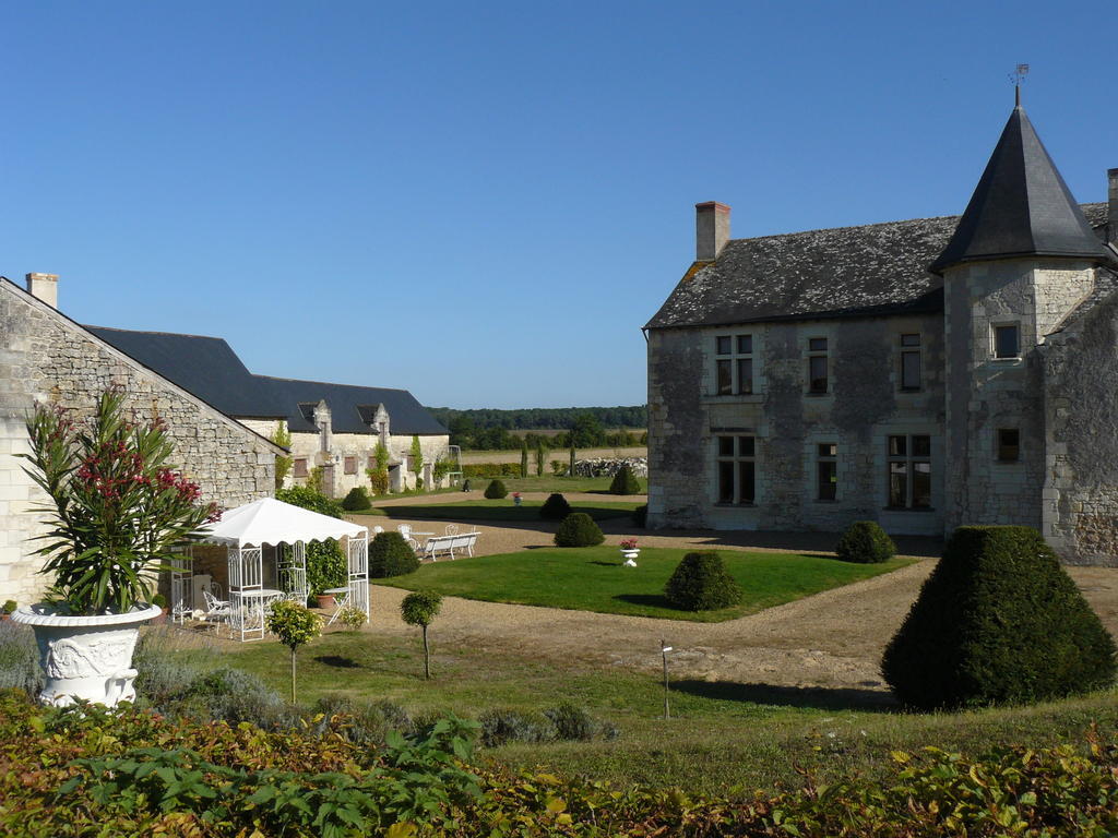 Manoir Du Bois Noblet Bed & Breakfast Louerre Dış mekan fotoğraf