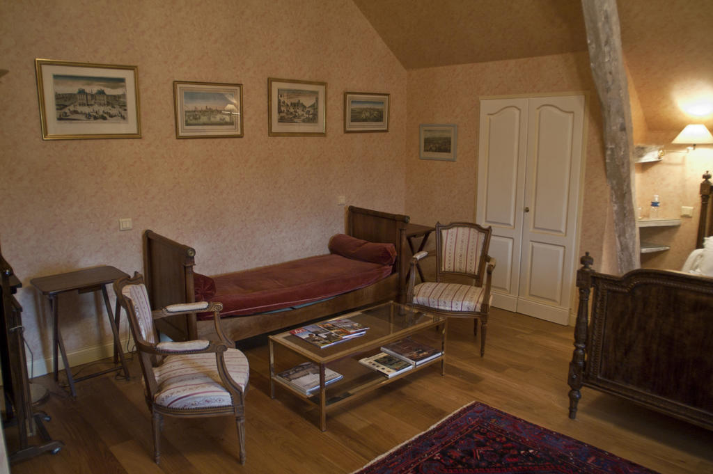 Manoir Du Bois Noblet Bed & Breakfast Louerre Oda fotoğraf