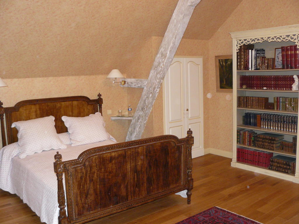 Manoir Du Bois Noblet Bed & Breakfast Louerre Oda fotoğraf